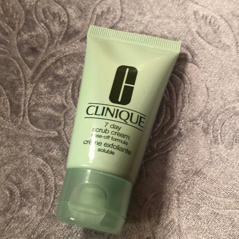 Clinique 7 day scrub cream brand new